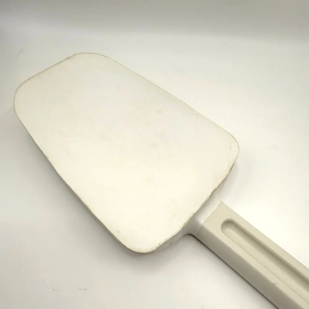 Vintage Rubbermaid Commercial‎ High Heat Scraper Spatula White 13